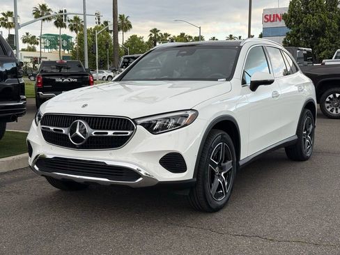 Certified 2026 Mercedes-Benz GLC 300 image 9