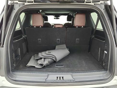 Used 2022 Ford Expedition Max Limited image 24