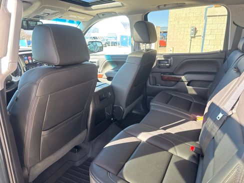 Used 2018 GMC Sierra 1500 SLT image 33