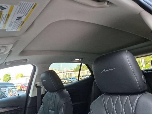 Used 2023 Buick Envision Avenir AWD/4WD image 27