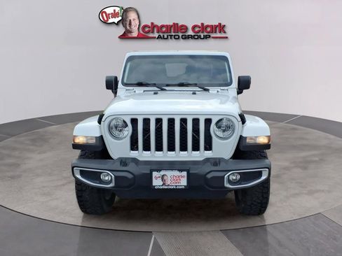 Used 2023 Jeep Gladiator Overland AWD/4WD image 8