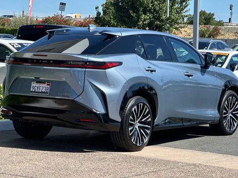 Certified 2023 Lexus RZ 450e Premium w/ Accessory Package (Z1) AWD/4WD image 4