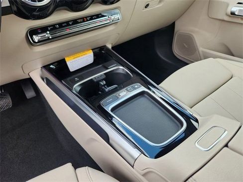 Certified 2026 Mercedes-Benz GLB 250 4MATIC image 22