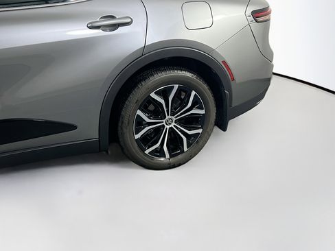 Used 2024 Toyota Crown XLE image 30