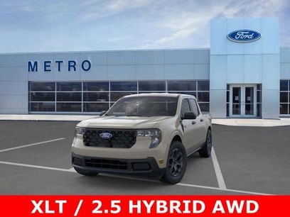 New 2025 Ford Maverick XLT w/ Equipment Group 301A