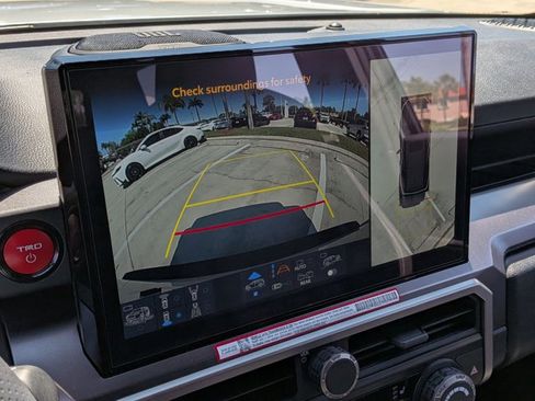 Used 2025 Toyota 4Runner TRD Off-Road Premium image 12