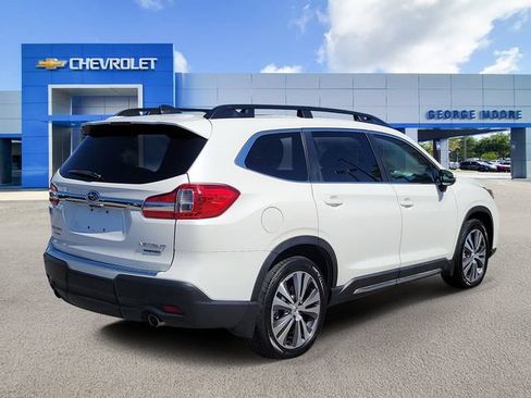 Used 2022 Subaru Ascent Limited w/ Technology Package AWD/4WD image 4