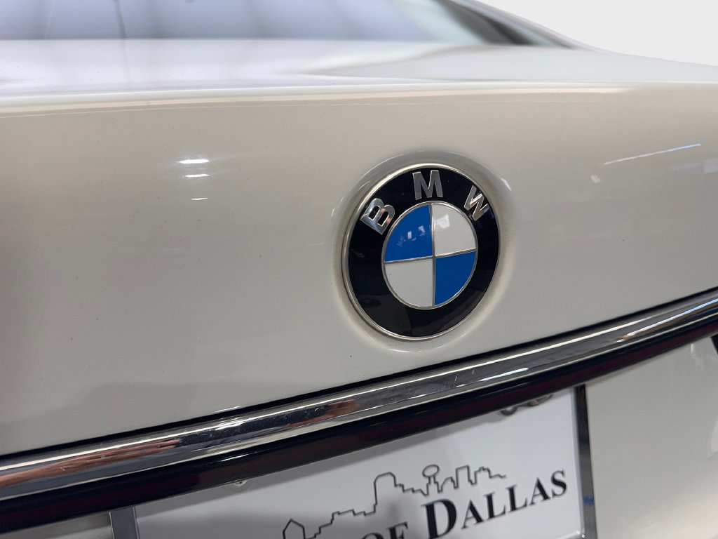 Used 2021 BMW 750i xDrive w/ Executive Package AWD/4WD image 23