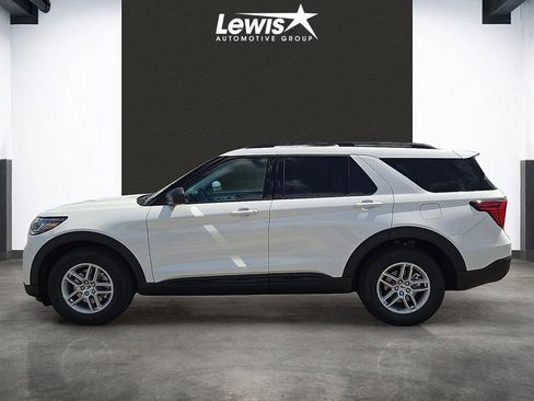 New 2026 Ford Explorer Active image 2
