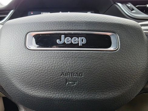 New 2025 Jeep Grand Cherokee L Limited image 18