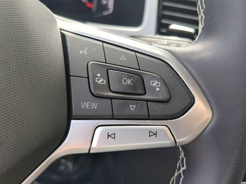 Certified 2023 Volkswagen Atlas Cross Sport SE FWD image 30