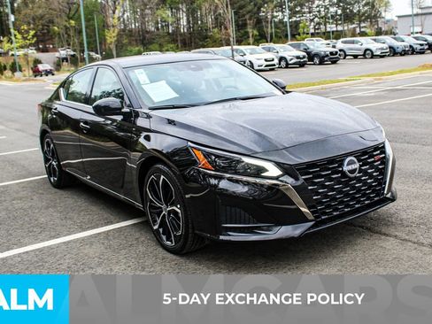 Used 2025 Nissan Altima 2.5 SR image 4