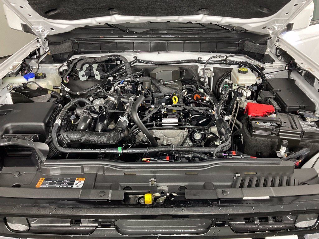 Used 2024 Ford Bronco Outer Banks AWD/4WD image 9