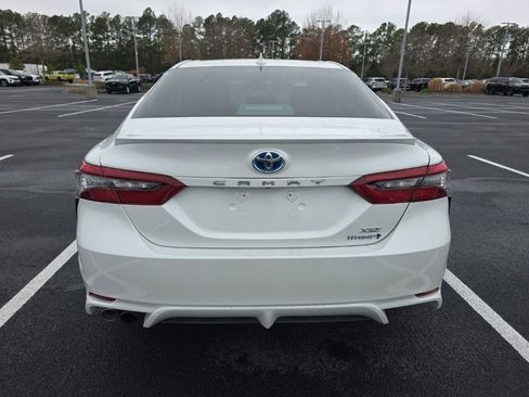 Used 2021 Toyota Camry XSE image 8