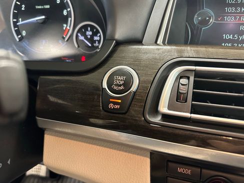 Used 2013 BMW 750i image 22