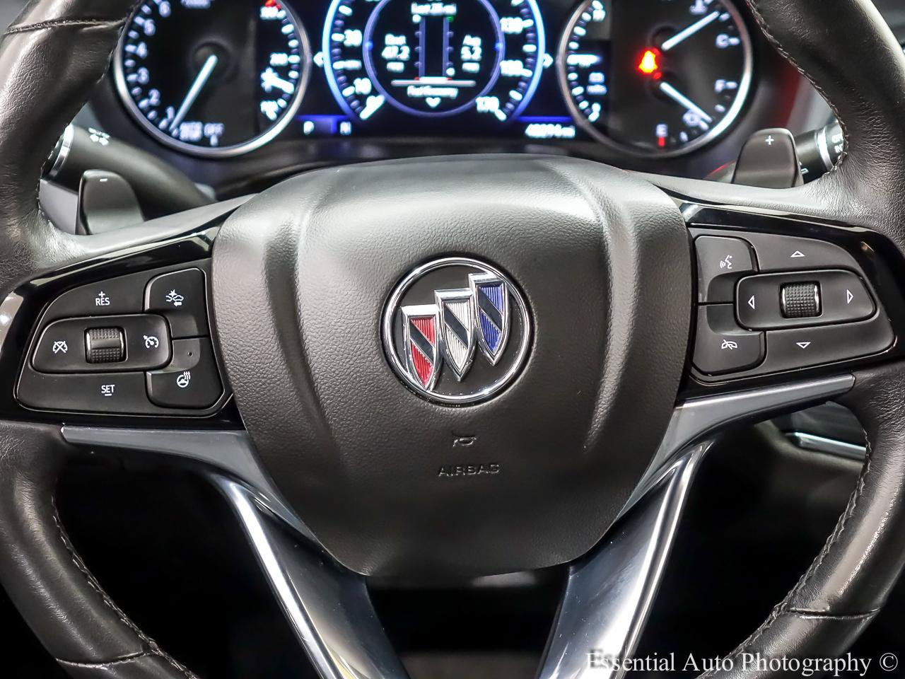 Used 2024 Buick Enclave Premium AWD/4WD image 19