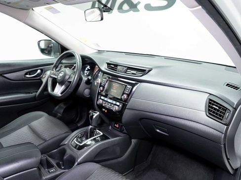 Used 2018 Nissan Rogue SV AWD/4WD image 19