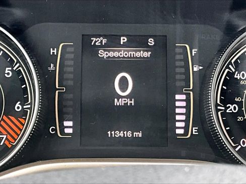 Used 2015 Jeep Cherokee Sport FWD image 26