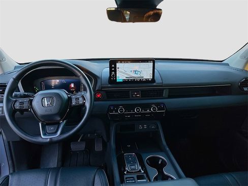 Used 2025 Honda Pilot Elite image 23