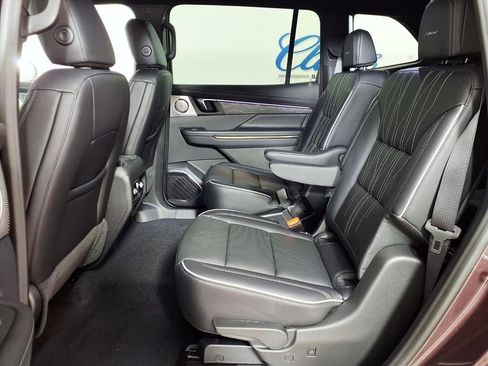 New 2026 Buick Enclave Avenir w/ Super Cruise Package image 8