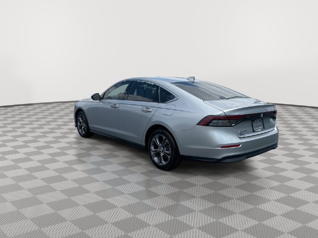 Used 2023 Honda Accord EX image 8