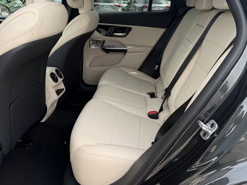 New 2026 Mercedes-Benz GLC 300 4MATIC image 31