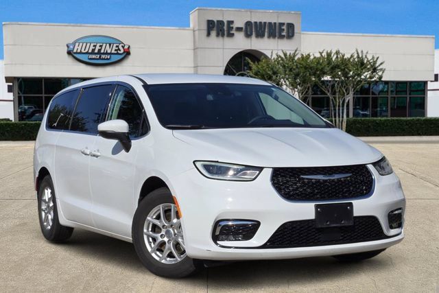 Certified 2023 Chrysler Pacifica Touring-L FWD image 1