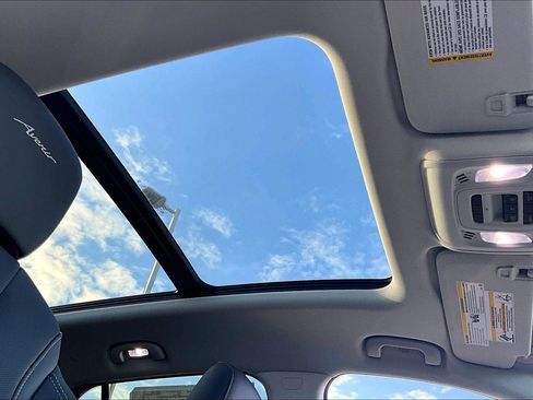 New 2026 Buick Envision Avenir image 18