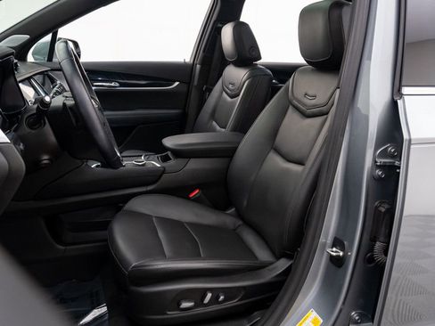 Certified 2023 Cadillac XT6 Premium Luxury w/ Technology Package image 19