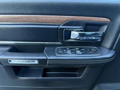 Used 2016 RAM 3500 Laramie image 33