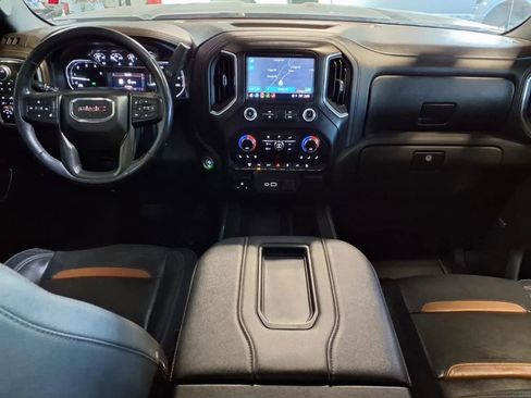 Used 2022 GMC Sierra 2500 AT4 w/ AT4 Preferred Package AWD/4WD image 16