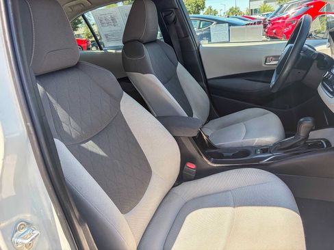 Used 2021 Toyota Corolla LE w/ LE Convenience Package FWD image 16