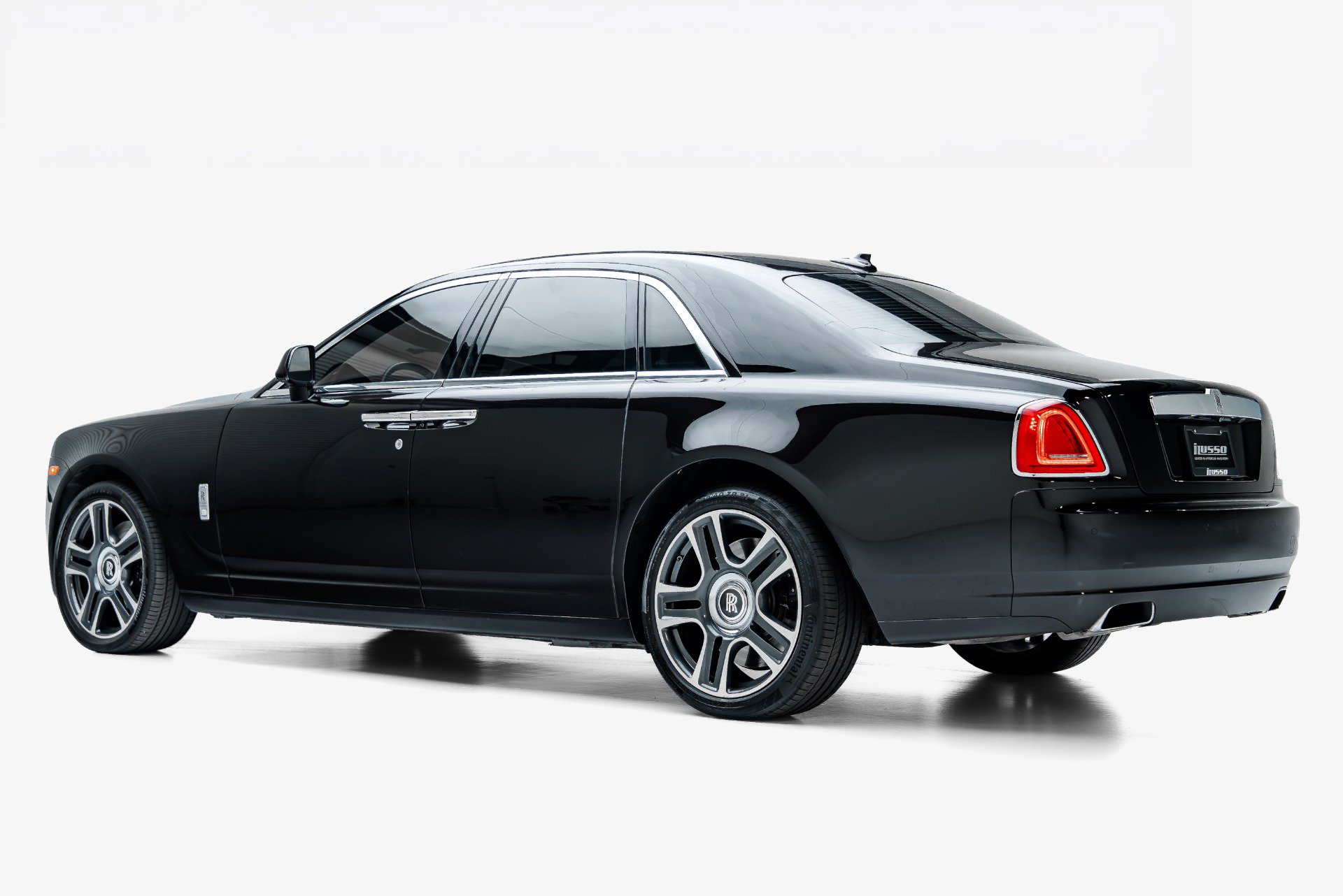 Used 2016 Rolls-Royce Ghost RWD image 7