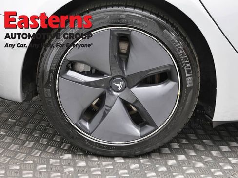 Used 2018 Tesla Model 3 Long Range image 23