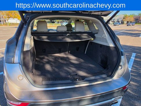 Used 2018 Lincoln MKC Premiere image 32