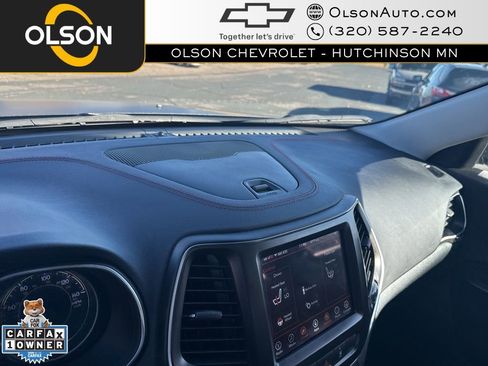 Used 2022 Jeep Cherokee Trailhawk image 28