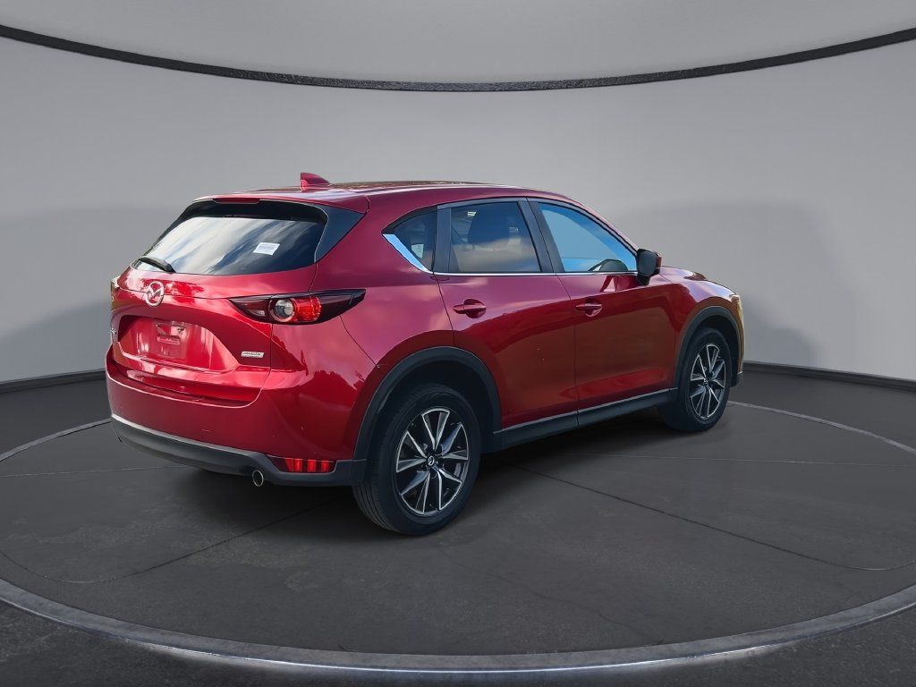 Used 2018 MAZDA CX-5 Touring w/ Preferred Equipment Package FWD image 8