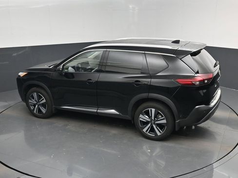 Used 2023 Nissan Rogue SL w/ SL Premium Package image 40