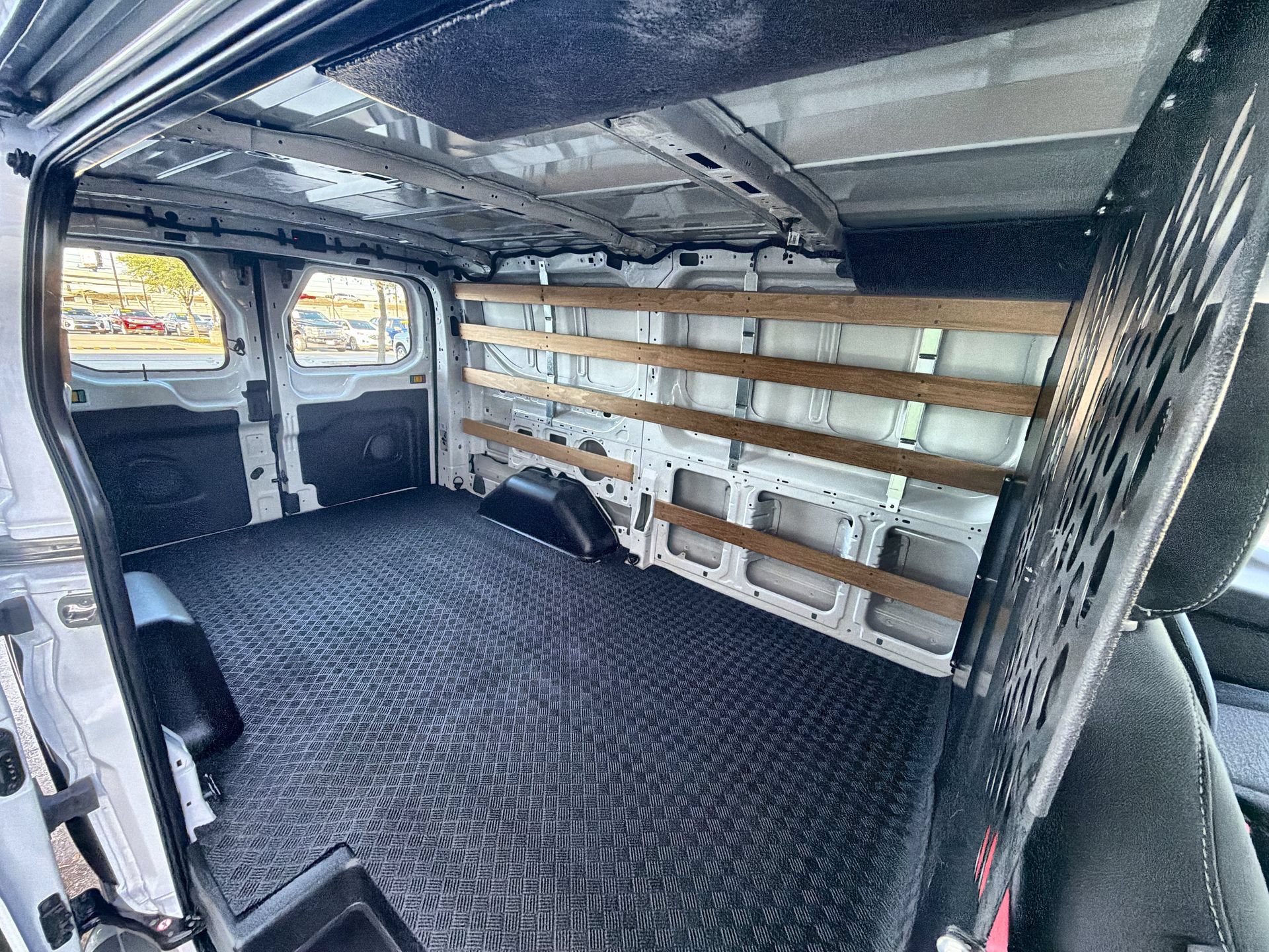 Used 2025 Ford Transit 250 Low Roof w/ Exterior Upgrade Package RWD image 20