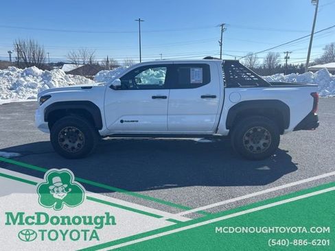 Certified 2025 Toyota Tacoma Trailhunter w/ Tow Tech Package image 34