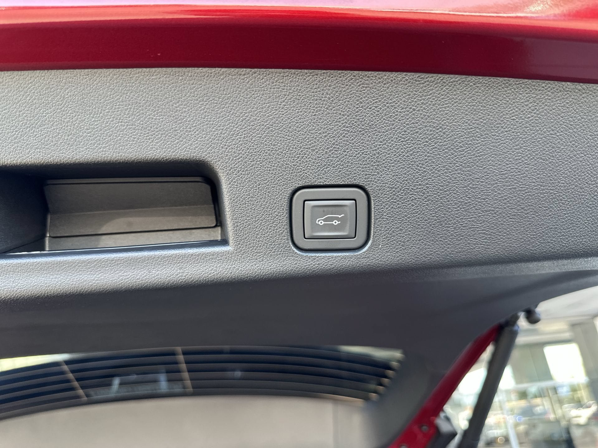 New 2027 Chevrolet Traverse RS w/ LPO, Floor Liner Package FWD image 37
