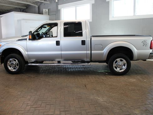 Used 2015 Ford F250 XLT w/ Snow Plow Prep Package image 4