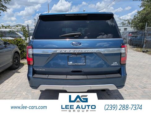 Used 2018 Ford Expedition Platinum RWD image 4