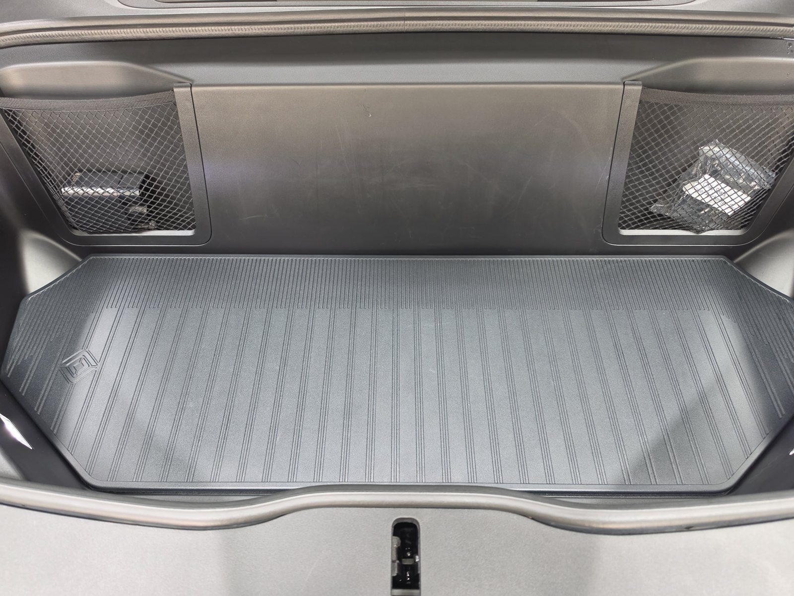 Used 2025 Rivian R1S Adventure Dual AWD/4WD image 14