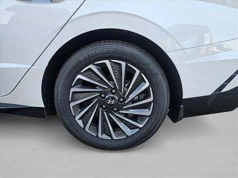 New 2026 Hyundai Sonata SEL FWD image 10