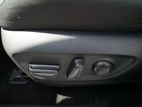 Certified 2025 Toyota RAV4 XLE AWD/4WD image 20