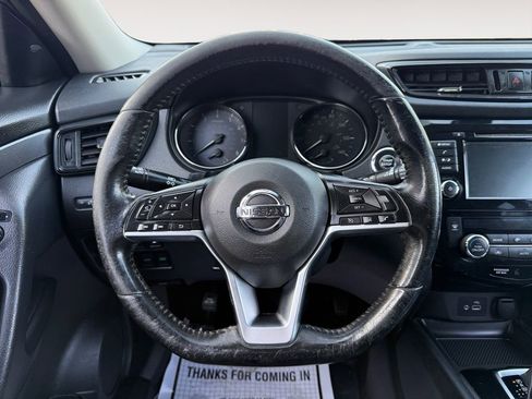Used 2019 Nissan Rogue SV image 11