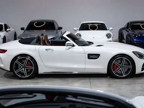 Used 2018 Mercedes-Benz AMG GT C image 8