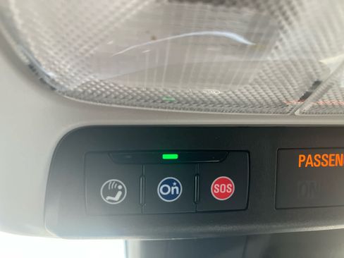 Used 2021 Chevrolet TrailBlazer LT w/ Convenience Package FWD image 19