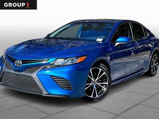 Used 2019 Toyota Camry SE video 1